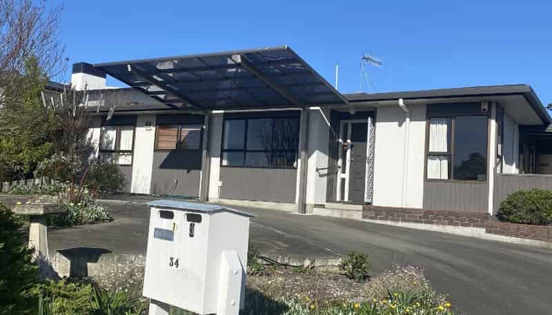 1/34 Busby Hill, Havelock North