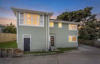 25 Chaffey Crescent, Titahi Bay