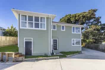 25 Chaffey Crescent, Titahi Bay