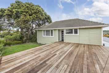 25 Chaffey Crescent, Titahi Bay