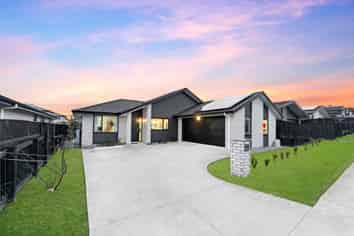 6D Crows Road, Swanson