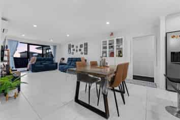 6D Crows Road, Swanson