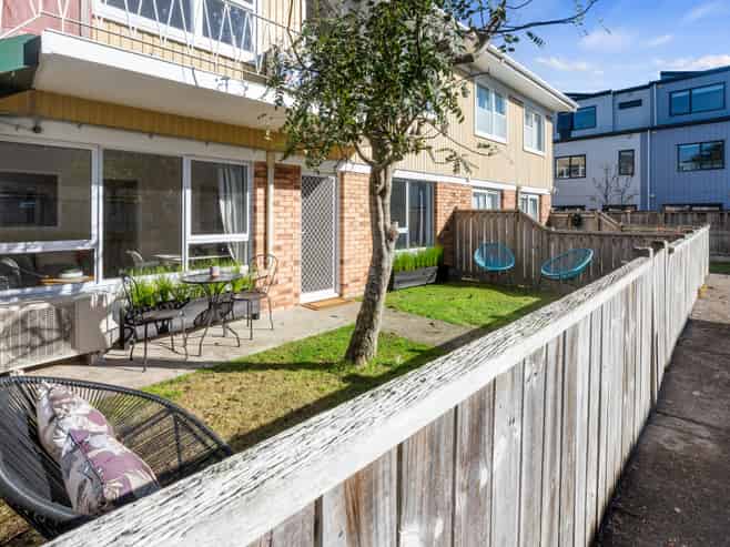 6/377a Sandringham Road, Sandringham