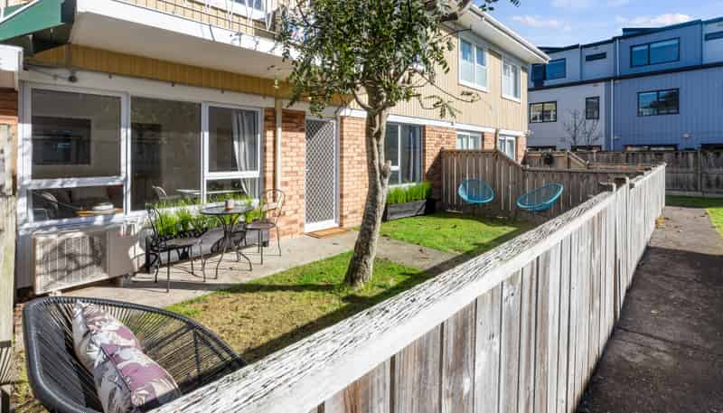 6/377a Sandringham Road, Sandringham