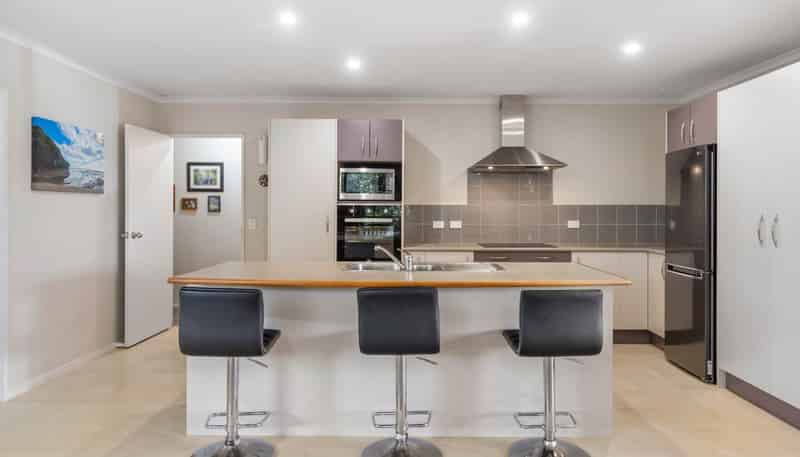15 Wroxton Place, Waiuku