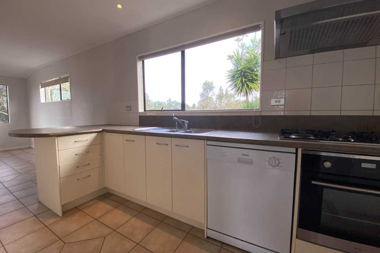 5 Bedroom Family Home in Rangitoto Zone - Bild 5
