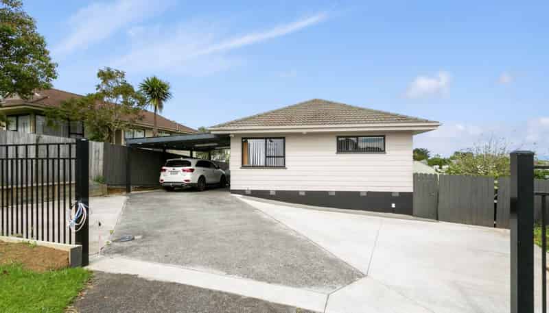 6 Kopu Place, Clendon Park