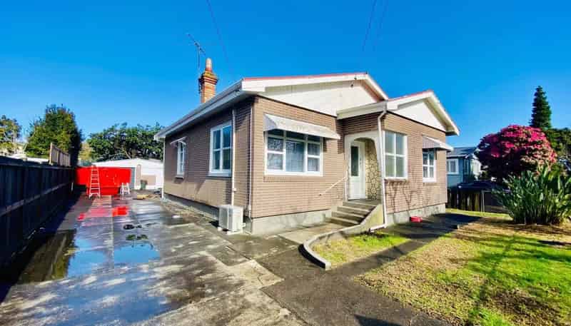 44 Kitchener Rd, Sandringham