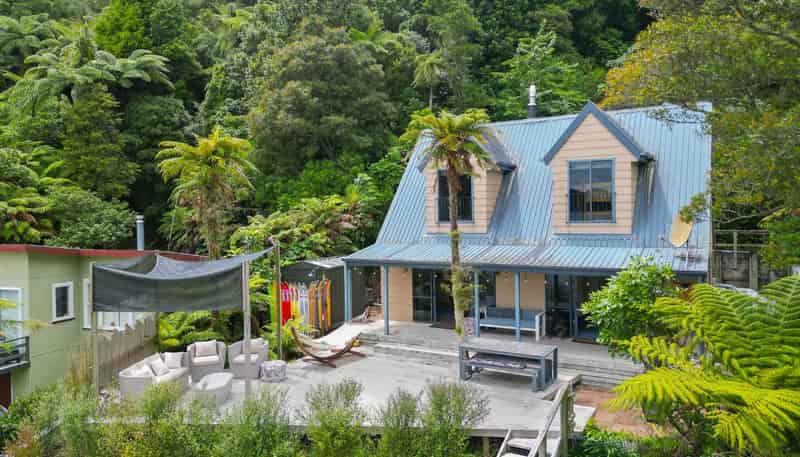 8 Chingford Road, Lake Rotoma