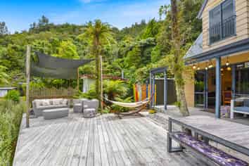 8 Chingford Road, Lake Rotoma