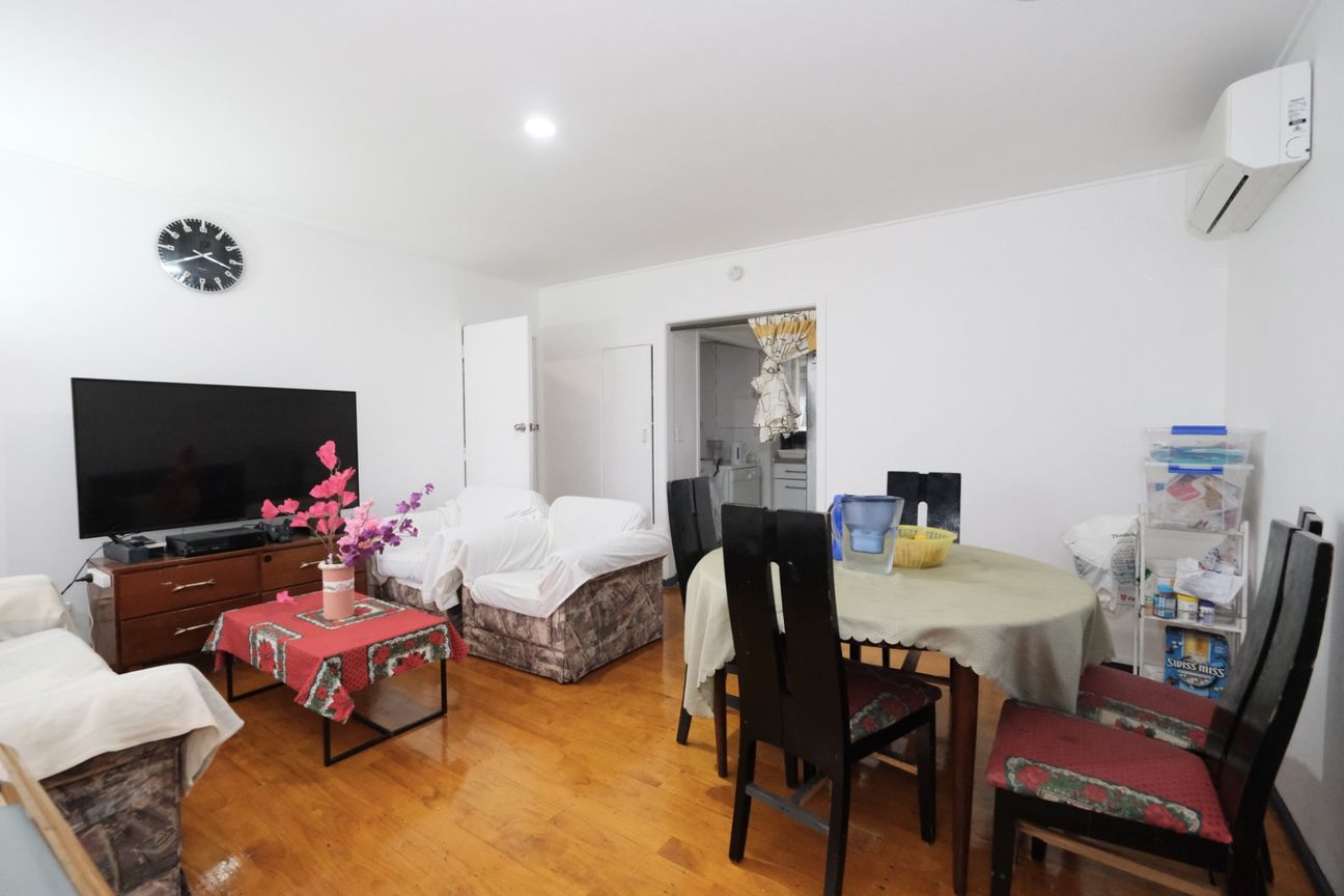 3 Bedrooms Unit at Mt Wellington - Vista 2