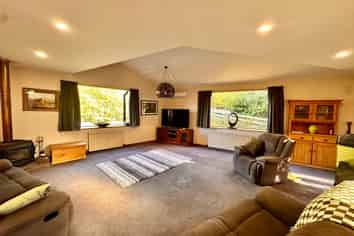 42 Oreti Road, Otatara