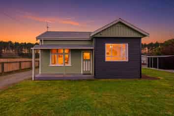 24 Queen Street, Pareora