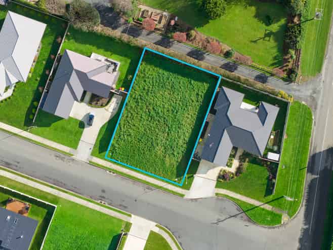 4 Magnolia Place, LEVIN