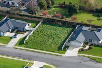 4 Magnolia Place, LEVIN