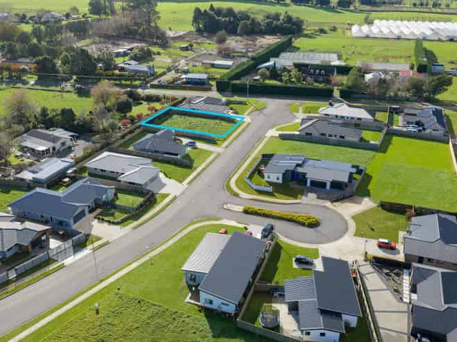 4 Magnolia Place, LEVIN