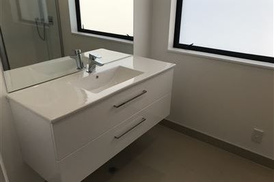 Modern 2-Bedroom Townhouse in Glenfield  – Water Included! - Ansicht 4