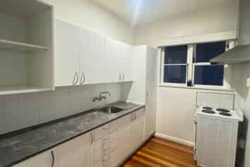 6 Cleghorn Avenue, Three Kings