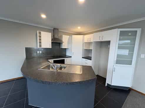 6A Dowding Street, Melville