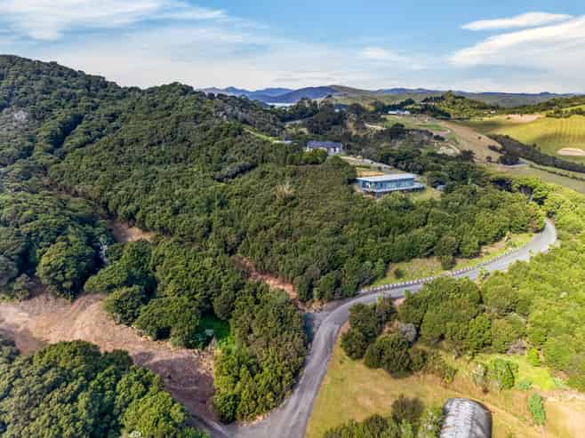 5860 Russell Whakapara Road, Russell