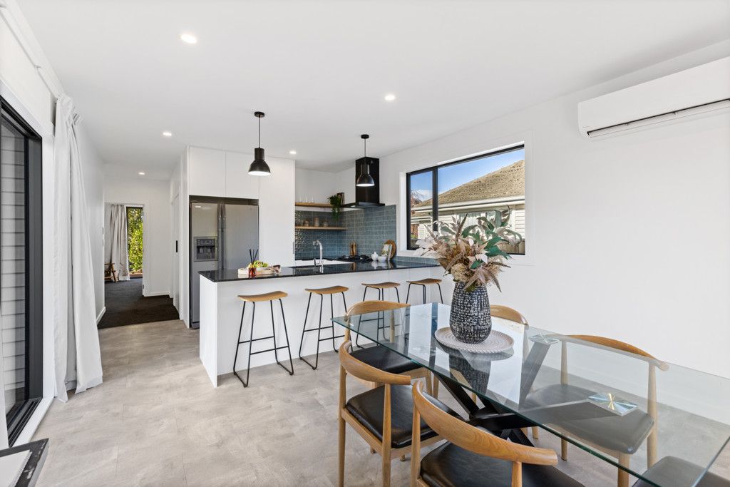 Beautifully Reimagined on 658sqm – další