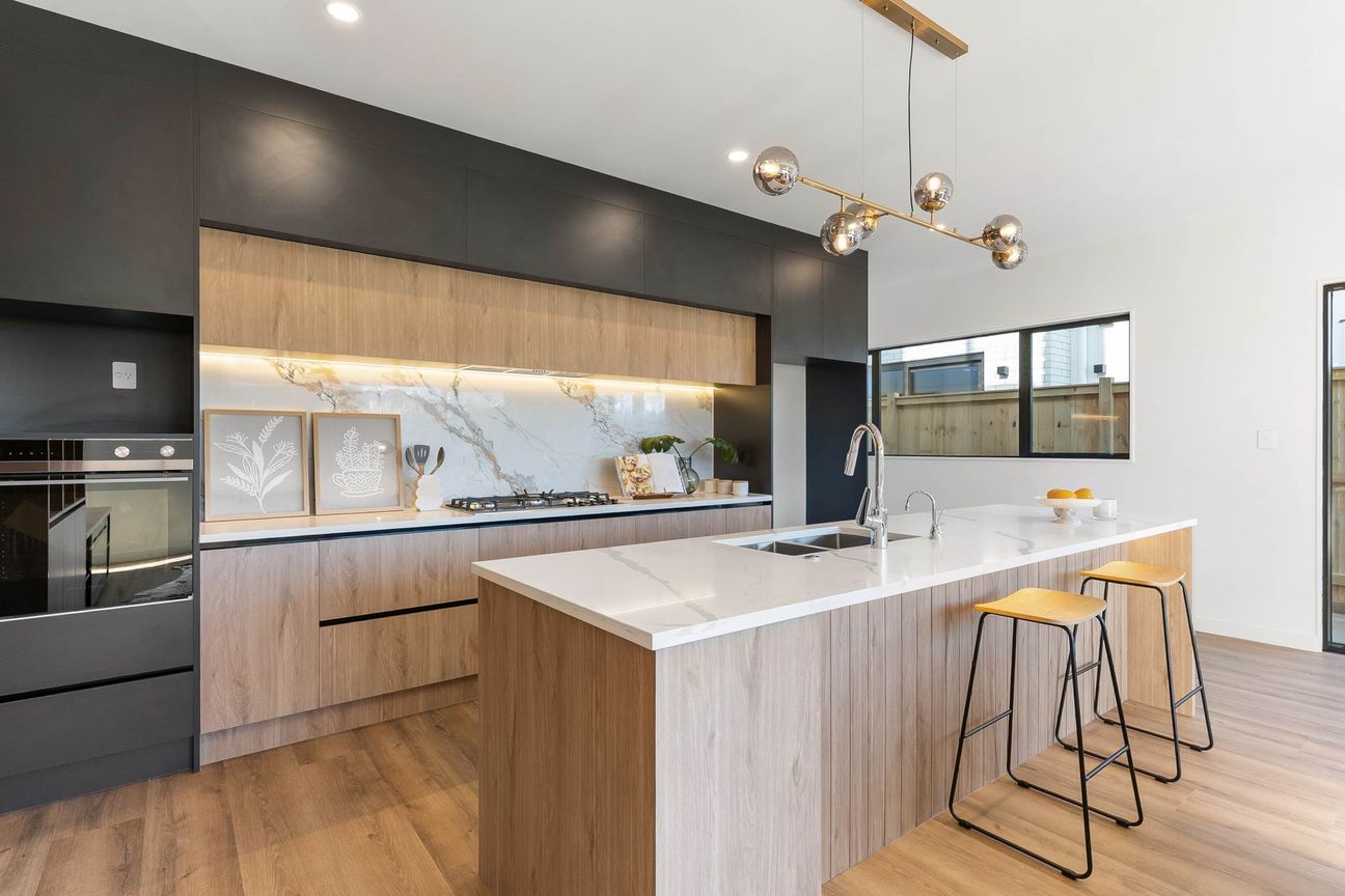 House in Flat Bush - View 4
