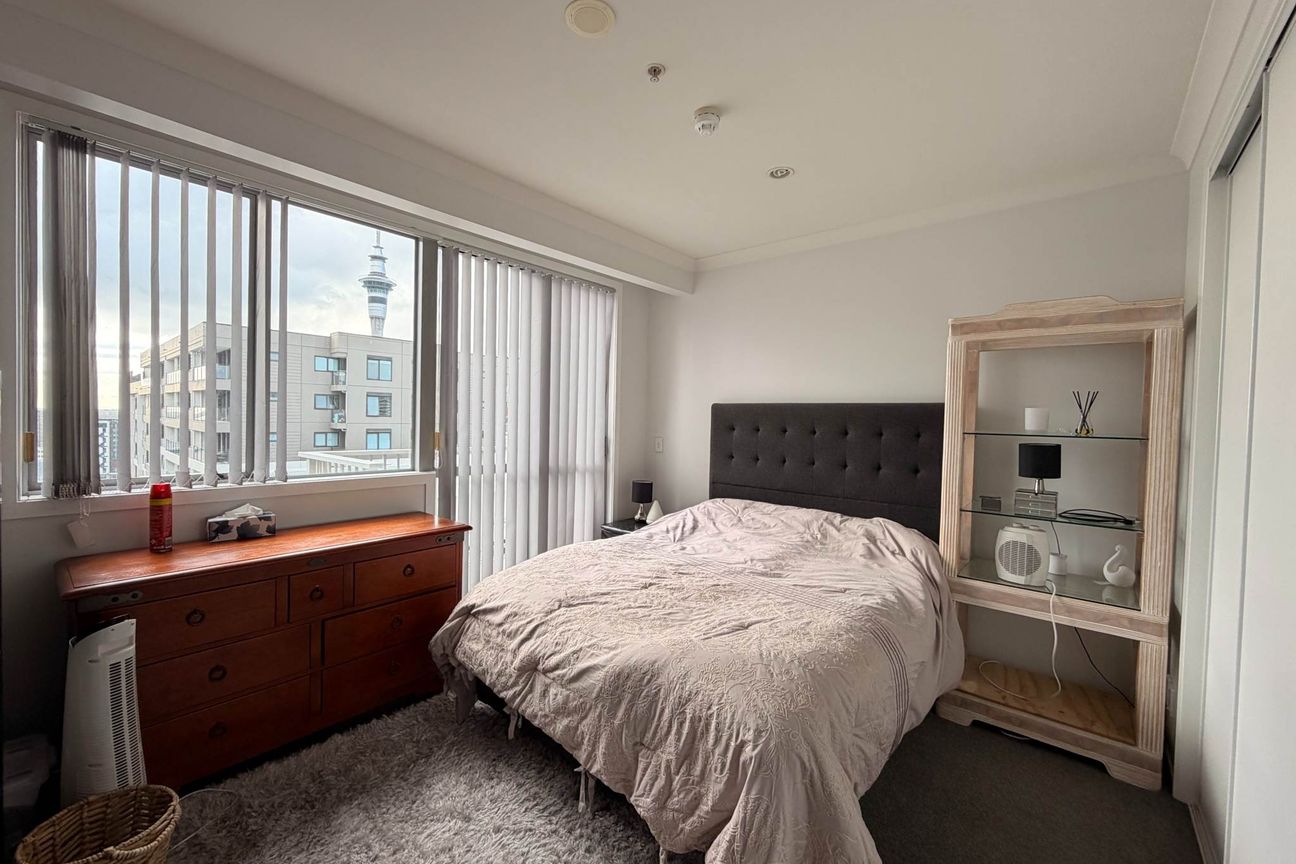 Beautiful 1 Bedroom Penthouse Awaits - Widok 6