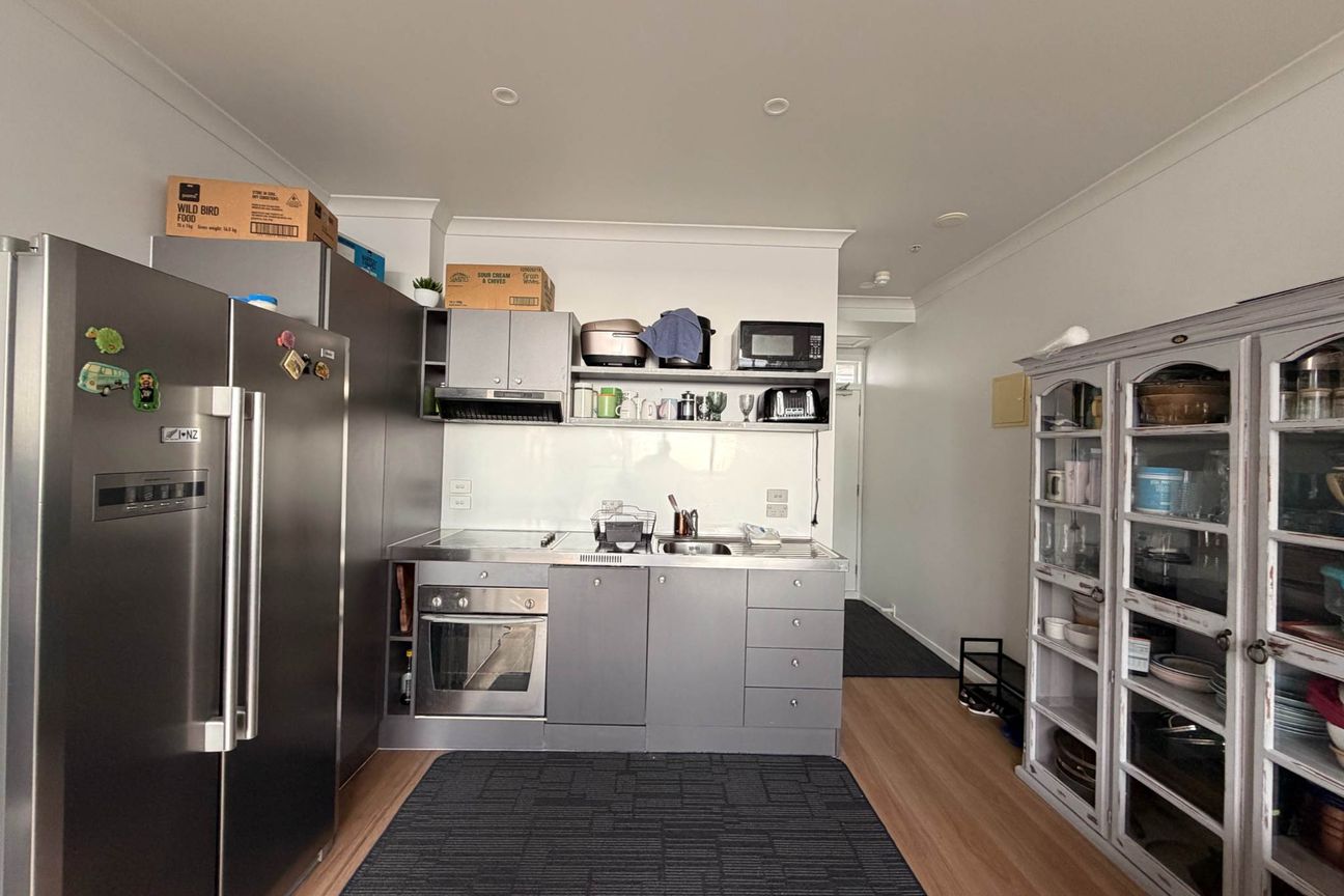 Beautiful 1 Bedroom Penthouse Awaits - Widok 4