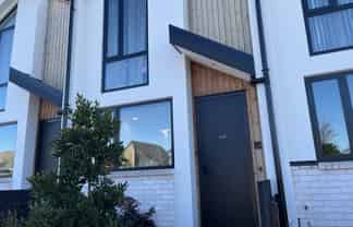 4/14 Rutherford St, Woolston