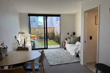 4/14 Rutherford St, Woolston
