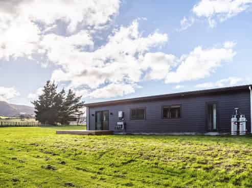 370 Western Lake Road, Western Lake