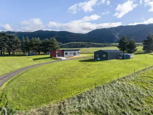 370 Western Lake Road, Western Lake