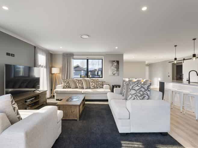 10 Kanzan Grove, Feilding