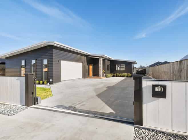 10 Kanzan Grove, Feilding