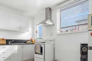 98a Pembroke Street, Carterton