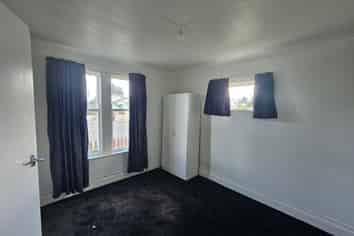 98a Pembroke Street, Carterton