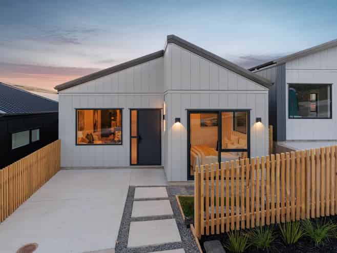 16 Moko Road, Orewa