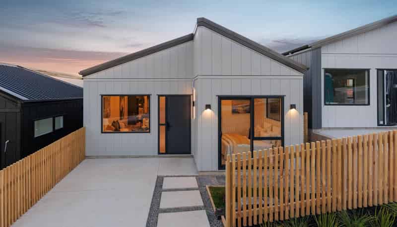 16 Moko Road, Orewa