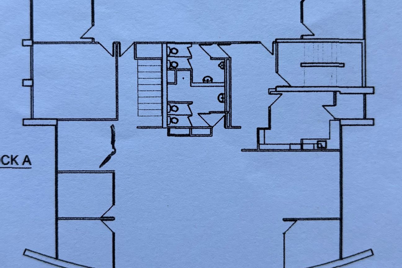 First Floor Office with 21 Car Parks - Vista 4