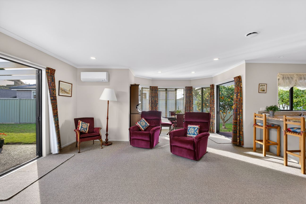 Tightly Held, Ready to Sell - Vista 4