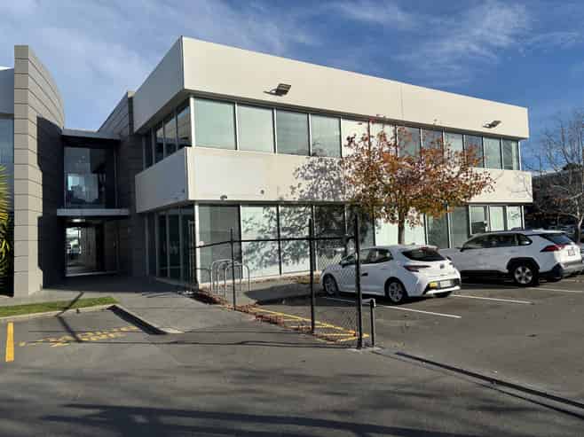 Burnside First Floor Office with 9 Car Parks