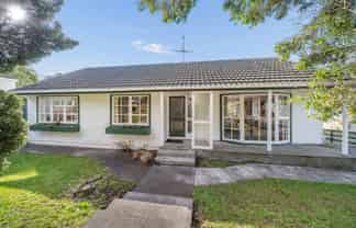 1 Woolwich Close, Whitby