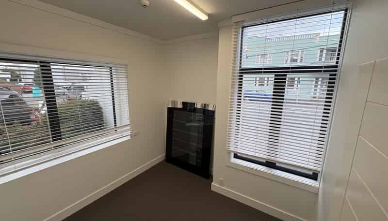200 Warren Street North, Hastings