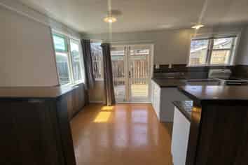 Manawatu / Whanganui - Address withheld