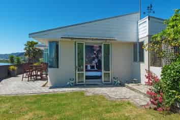 34 Austen Ward Heights, Enner Glynn