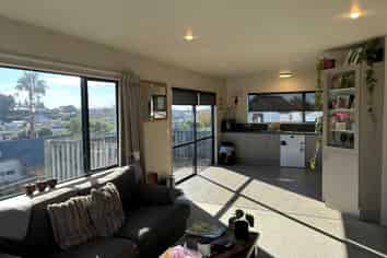 137 Otumoetai Road , Tauranga Central