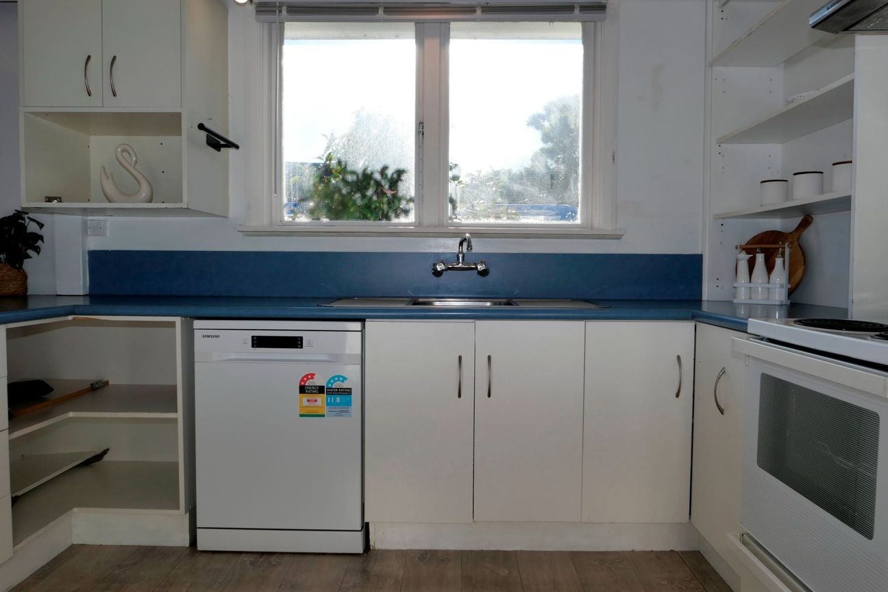 Kapiti Island Views & Coastal Living in Raumati Beach - Widok 5