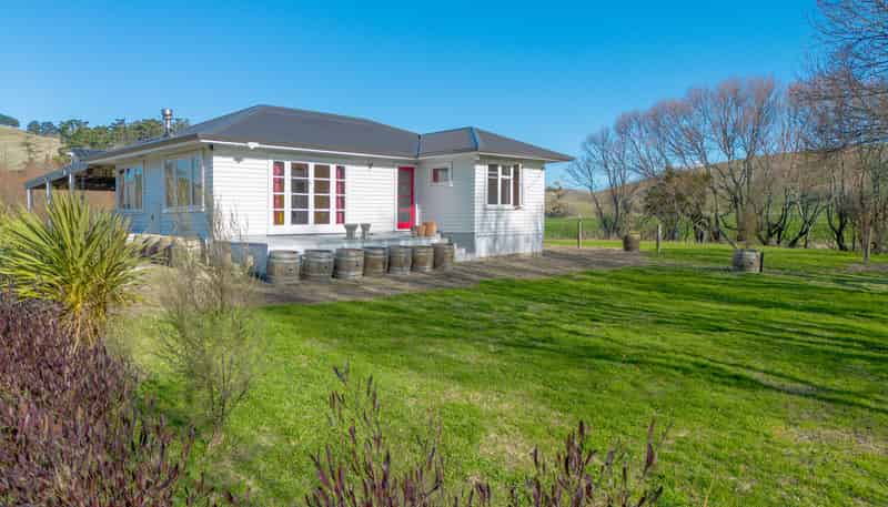 40 Jones Road, Porangahau