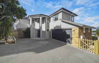 27A Lyttelton Avenue, Forrest Hill