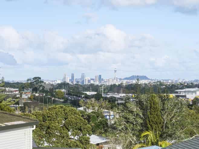 27A Lyttelton Avenue, Forrest Hill